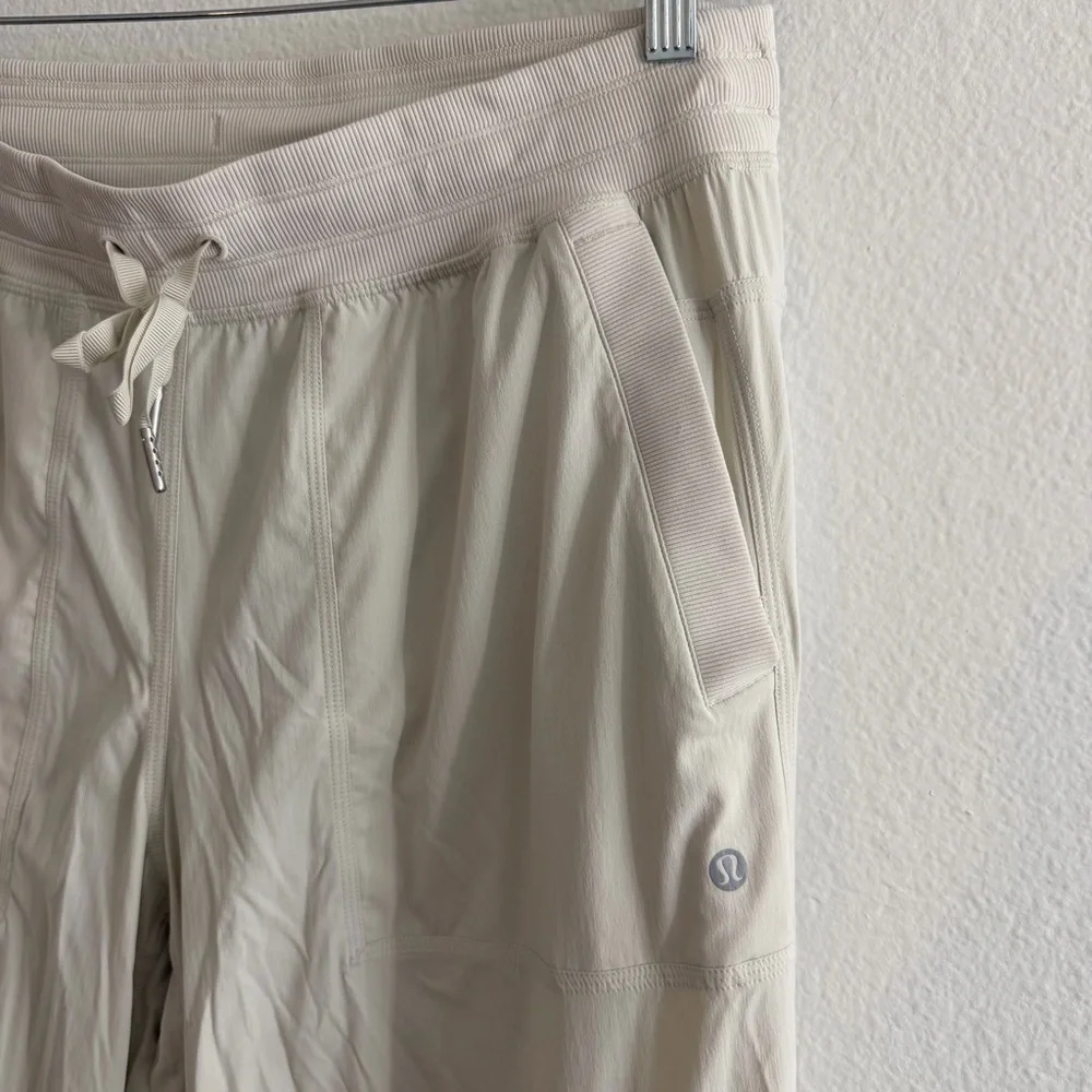 Lululemon Women’s Dance Studio Relaxed Fit Mid Rise Cargo Pant Untagged Size 12